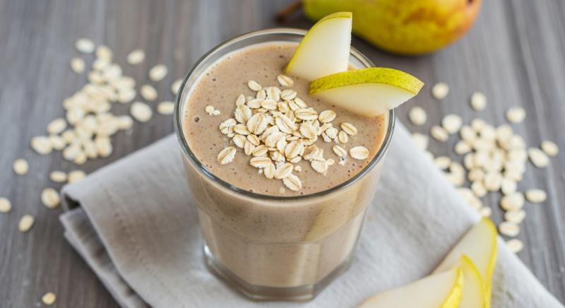 Armutlu Yulafli Smoothie Kahvaltiya Enerji Katan Icecek