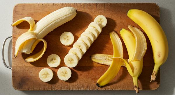 Olgun Muz Dilimler Ahsap Tahta